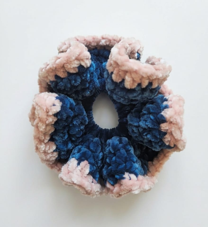 Best Scrunchies for Fine Hair That Won't Slip